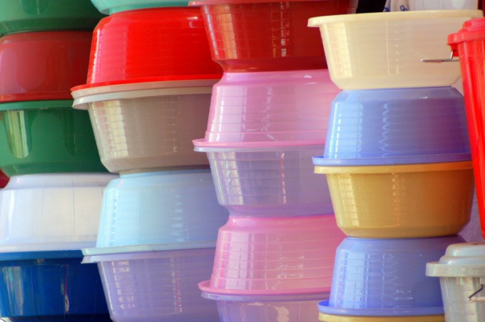 Как выбрать пластиковую посуду
