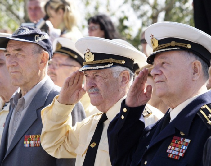 Сколько составит прибавка к пенсии военным пенсионерам 