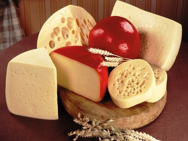 Чем полезен сыр? И всем ли он полезен?