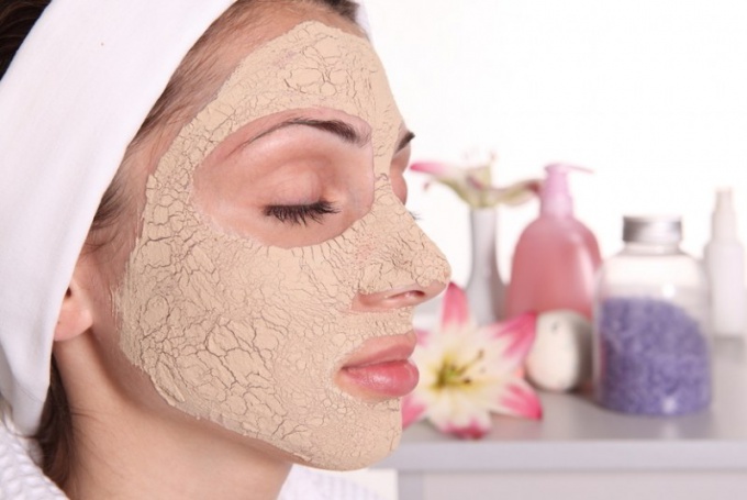 Rejuvenating facial masks – beauty of improvised means