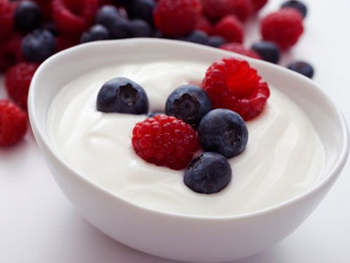 Йогурт - вкусный кисломолочный продукт для здорового питания