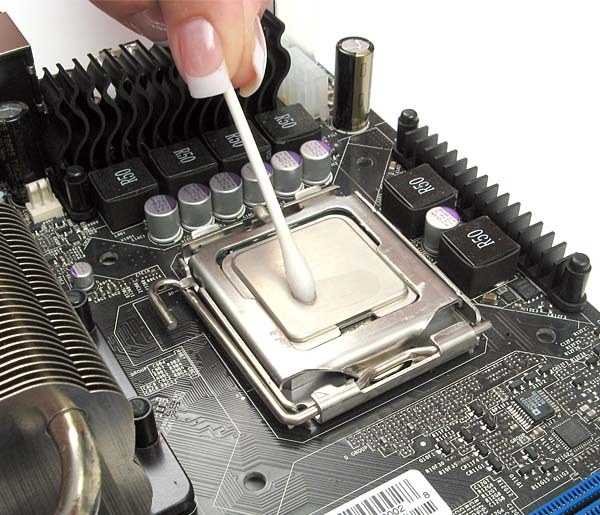 Where to apply thermal paste