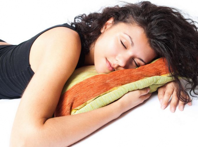 Какие продукты помогают заснуть
