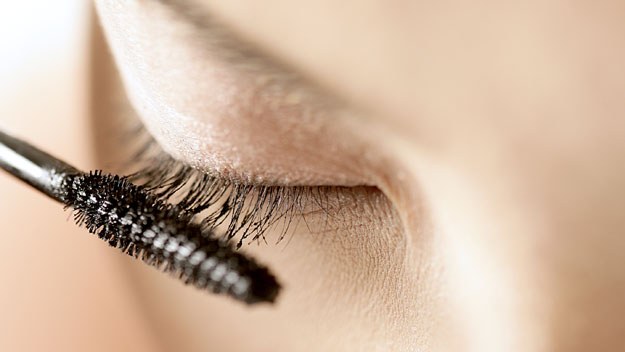 How to make a tool for quick eyelash growth