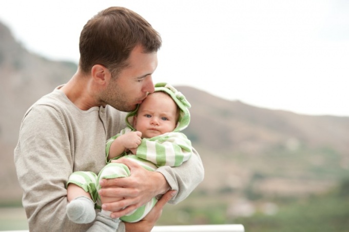 Как сделать так, чтобы муж помогал в уходе за ребенком с первого дня жизни