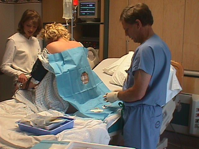 What are the effects of epidural anesthesia