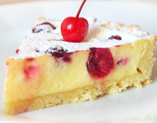 Curd pie with cherries