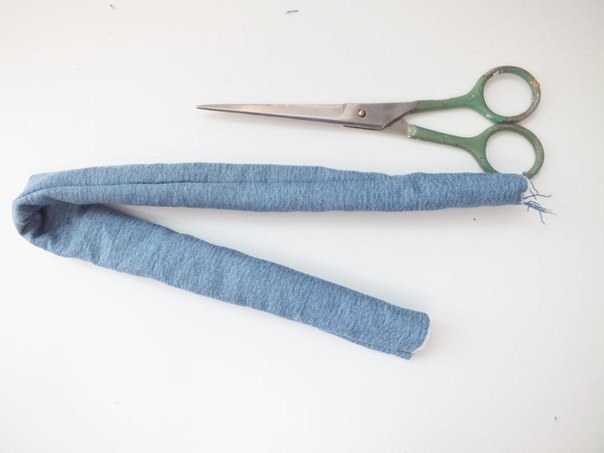 Как создать модный джинсовый браслет 