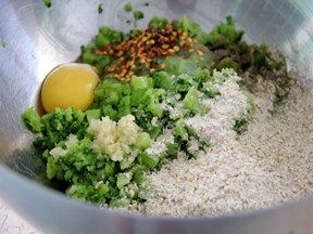 Как приготовить оладьи из брокколи 