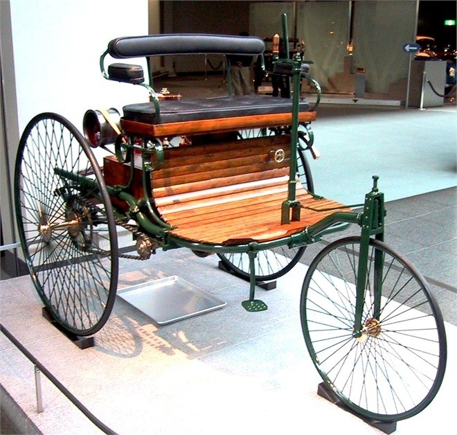 Как выглядел самый первый автомобиль