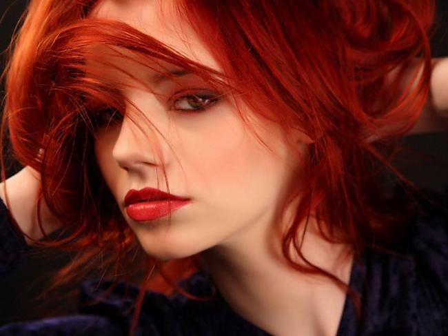 Why men like girls with red hair