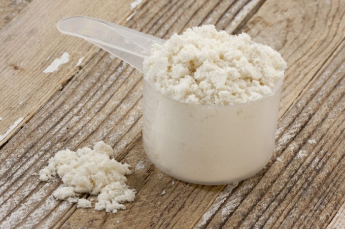What foods contain casein