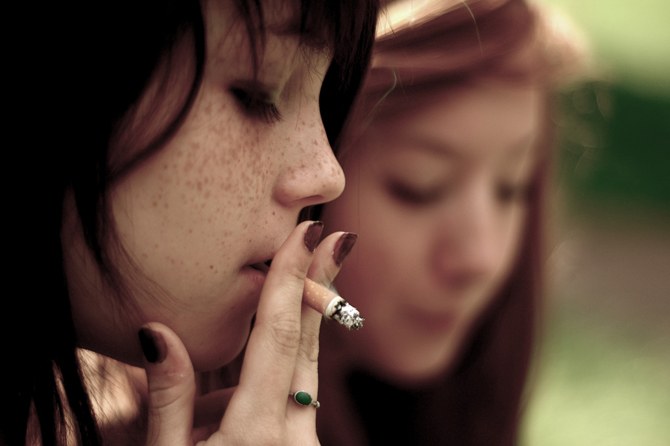 Почему школьники курят
