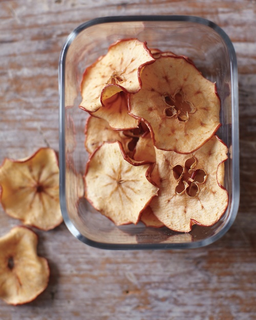 Как приготовить яблочные чипсы
