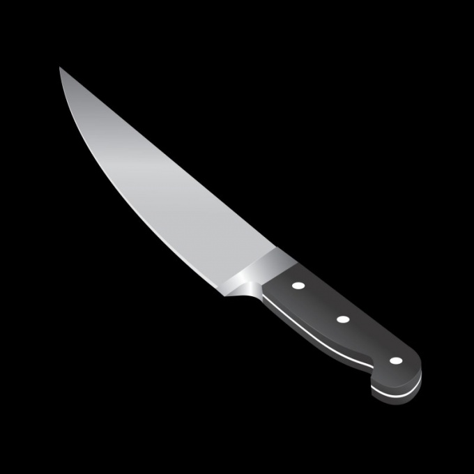 Нож имеет довольно простую форму