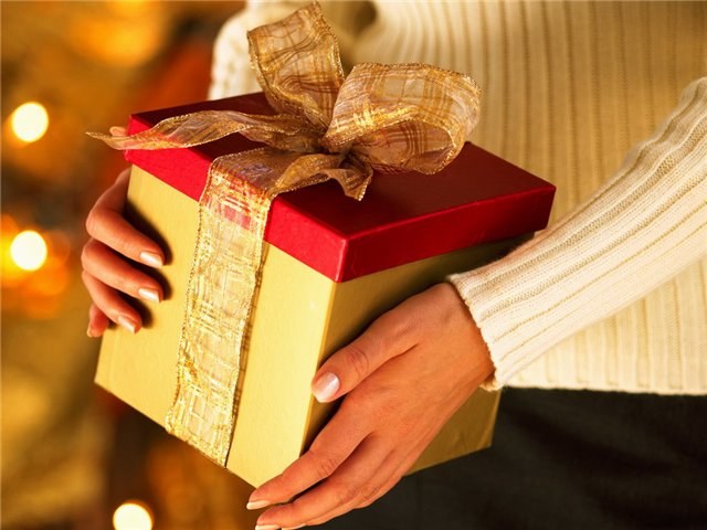 What to give to her father on the anniversary