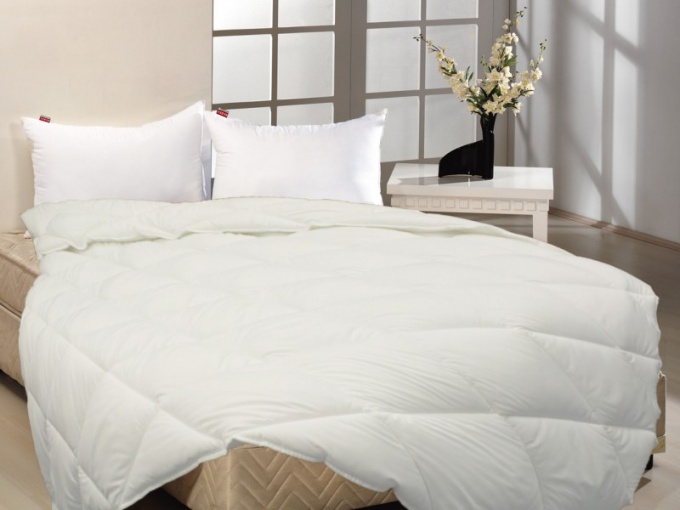 Одеяла и подушки из бамбука: особенности и преимущества
