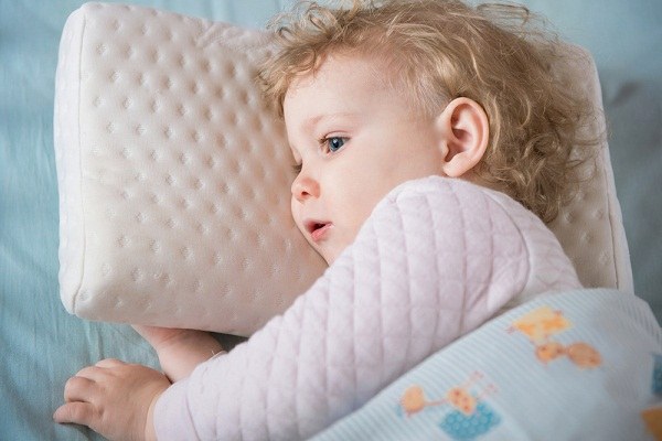 Ортопедическая подушка для ребенка