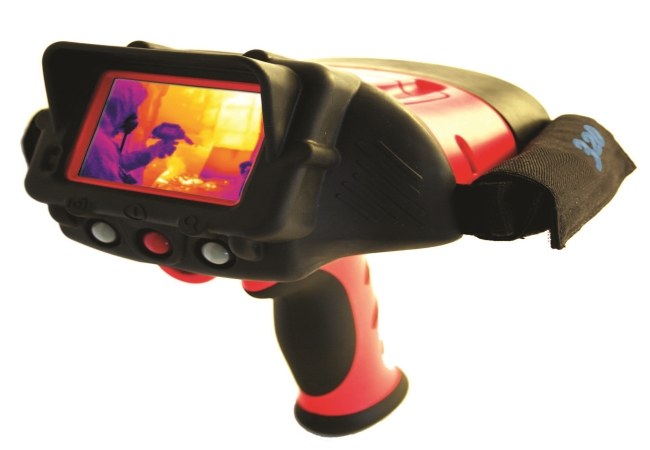 How does a thermal imaging camera