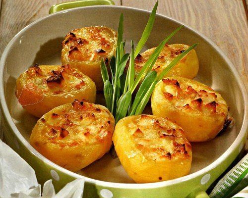 Картофель, фаршированный креветками