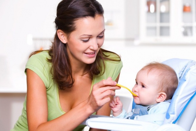 How to introduce baby foods