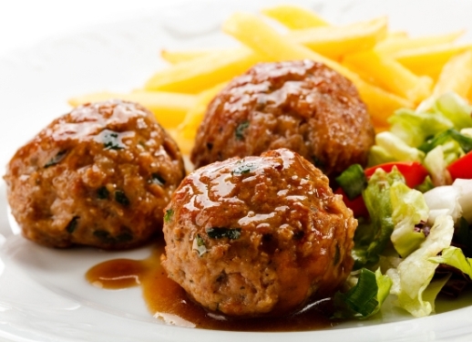 How to cook meatballs with rice and gravy