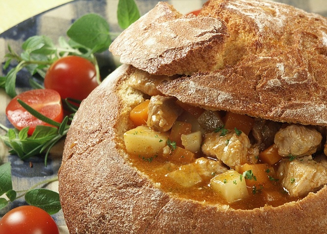 Как приготовить наваристый суп в хлебе