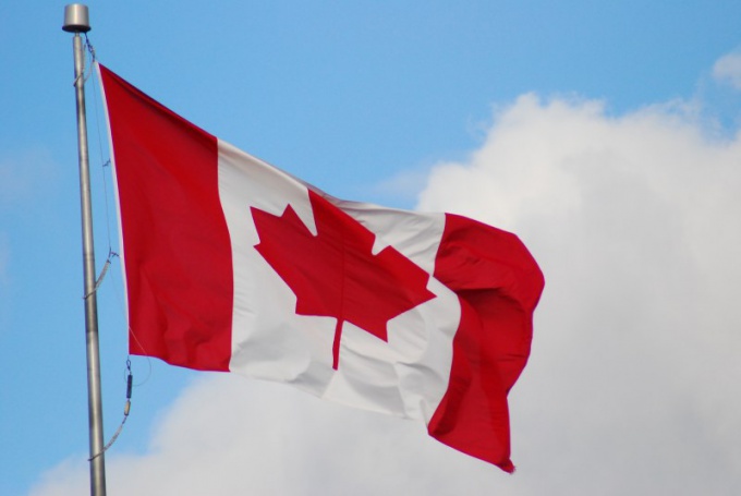 Почему у Канады символ кленовый лист 
