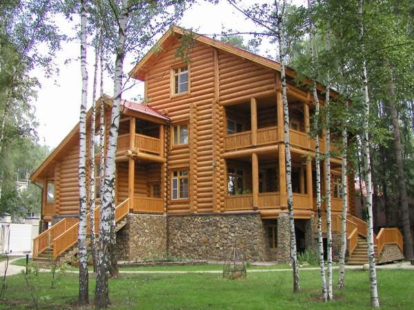 Энергосберегающие деревянные бревенчатые дома: плюсы и минусы
