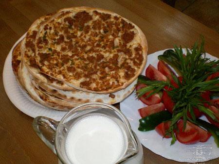 Ламаджо (армянская кухня)