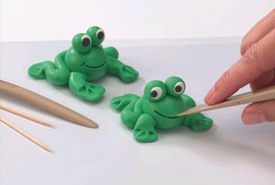 Как сделать лягушку из пластилина