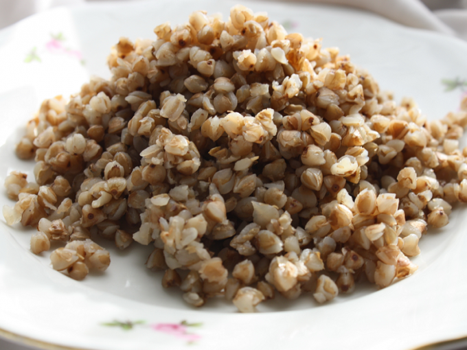 How to cook a delicious side dish of buckwheat