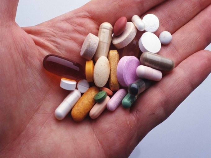 What drugs reduce cholesterol