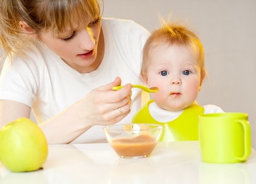 Как правильно кормить новорожденного до 1 года