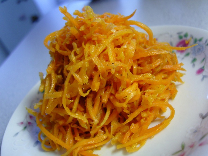 How to cook classic Korean carrot 
