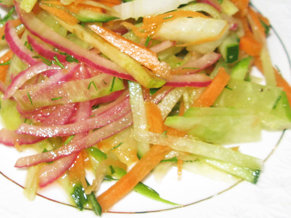 Салат из маргеланской редьки