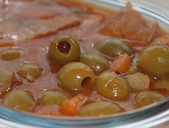 Оливковый красный суп