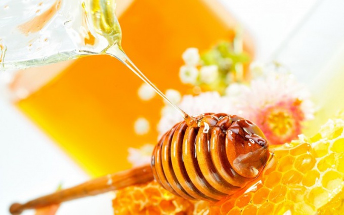 Как хранят мед в сотах