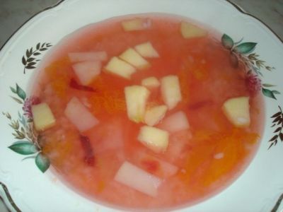 Витаминный яблочный суп на отваре шиповника