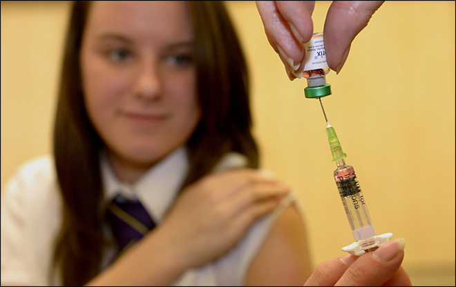 Стоит ли делать школьникам прививки