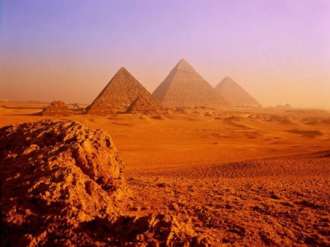Чем привлекает туристов Египет