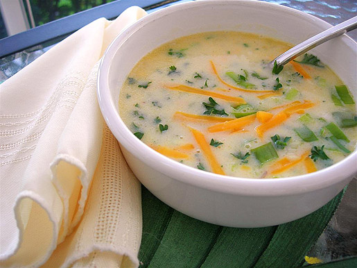Суп из плавленого сырка: простой рецепт на скорую руку
