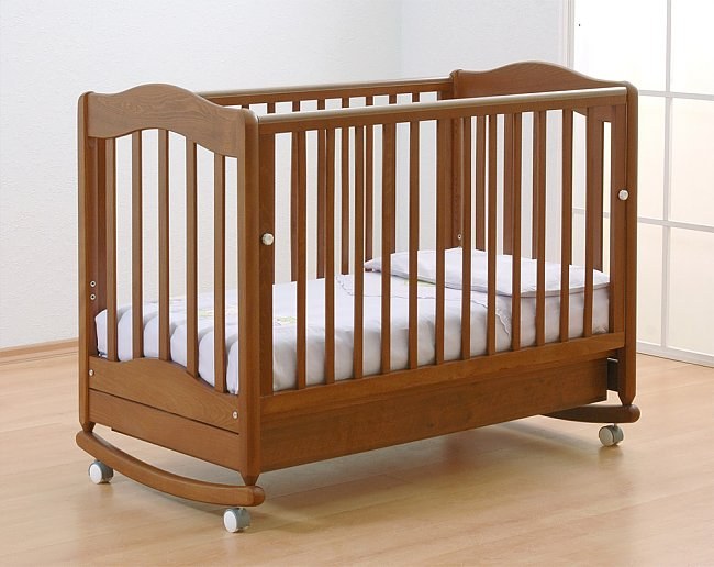 Cot with a pendulum: benefit or harm?