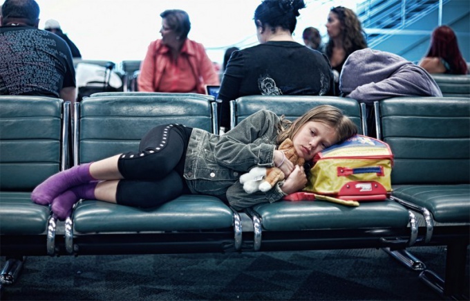 Как переночевать в аэропорту ,если рейс задерживается