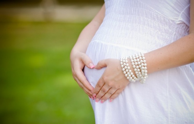 Месячные при беременности - повод для обращения к врачу-гинекологу