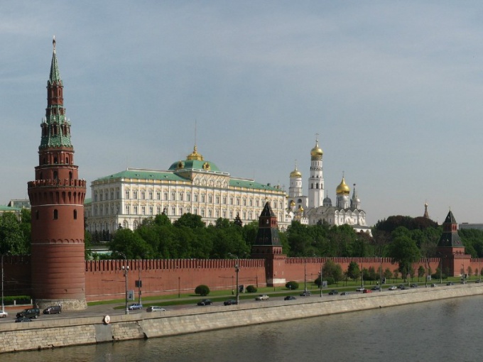 Как строили московский Кремль