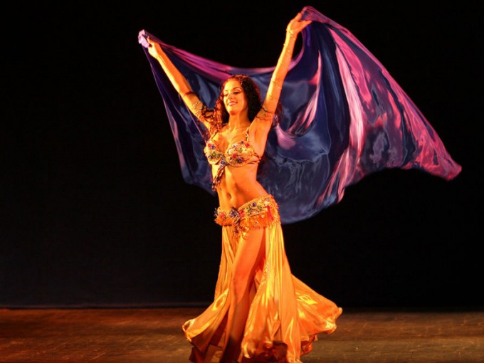 Where and how was invented belly dancing