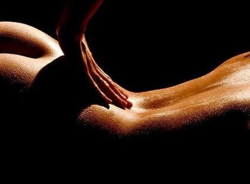 Где можно научиться делать эротический массаж