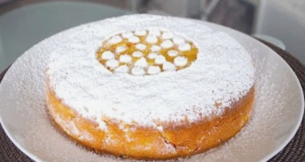 Вкусный йогуртовый пирог с яблоками