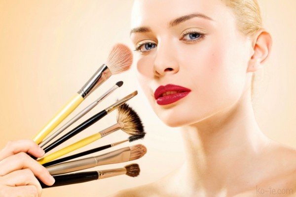 Секреты макияжа: подчеркиваем природный цвет глаз